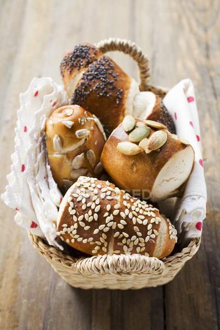 Fresh baked pretzel — Stock Photo