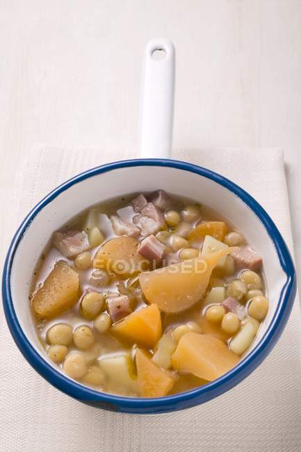 Swede stew with beans — Stock Photo