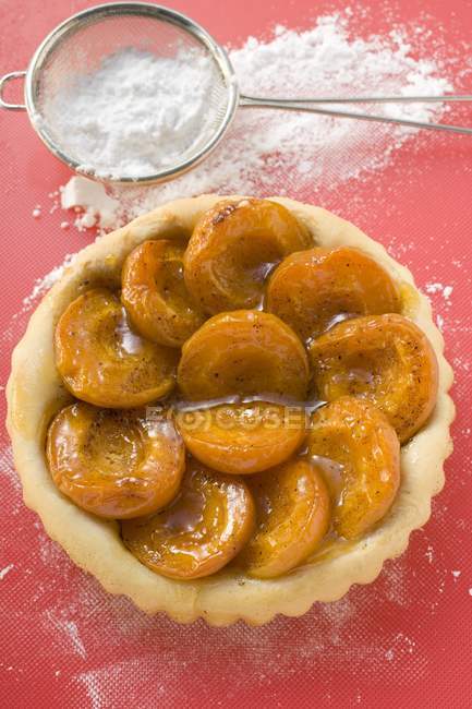 Homemade Apricot tart — Stock Photo