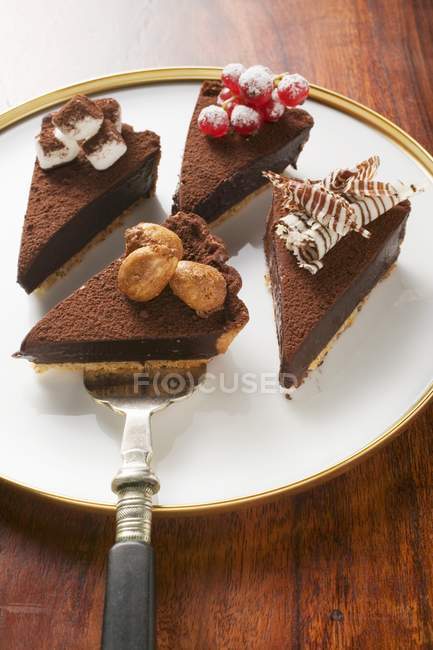 Pedaços de torta de chocolate — Fotografia de Stock