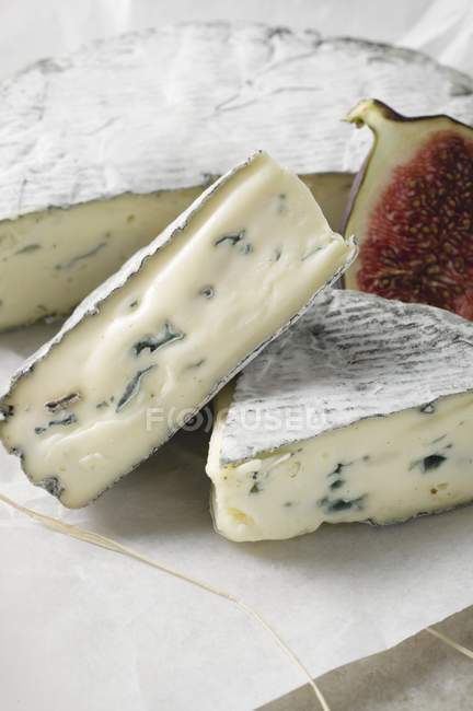 Blue cheese with pieces cut — Stock Photo