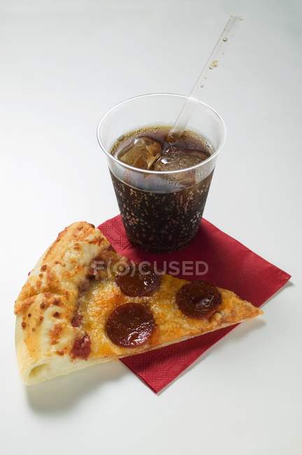 Slice of pepperoni pizza — Stock Photo
