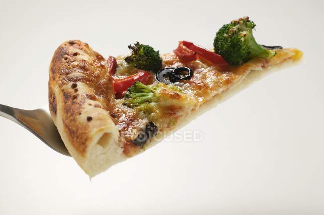American-style vegetable pizza — Stock Photo
