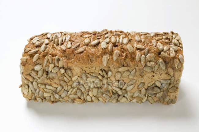 Pan integral con semillas de girasol - foto de stock