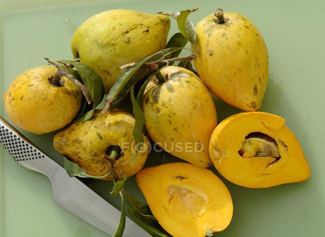 Gandaria fruits en tas — Photo de stock