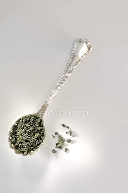 Chá verde na colher — Fotografia de Stock
