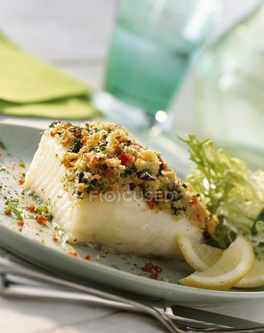 Sea bass fillet with herb crust — Stock Photo