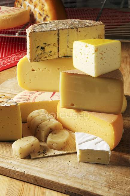Still life with cheeses — Stock Photo