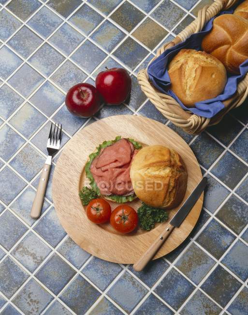 Sandwich de carne asada - foto de stock