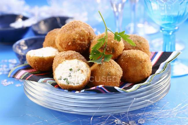Deep-fried cheese balls — Stock Photo