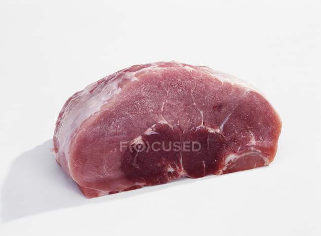 Cadera de cerdo cruda - foto de stock