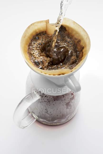 Fare caffè filtro — Foto stock