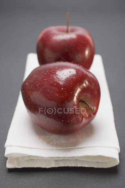 Due mele rosse — Foto stock