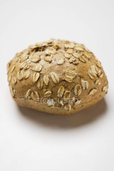 Цельнозерновой хлеб с овсяными хлопьями — стоковое фото