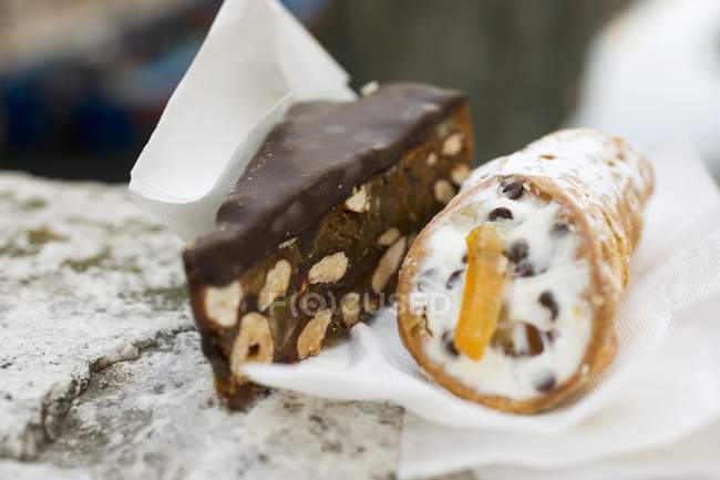 Chocolate nut cake — Stock Photo