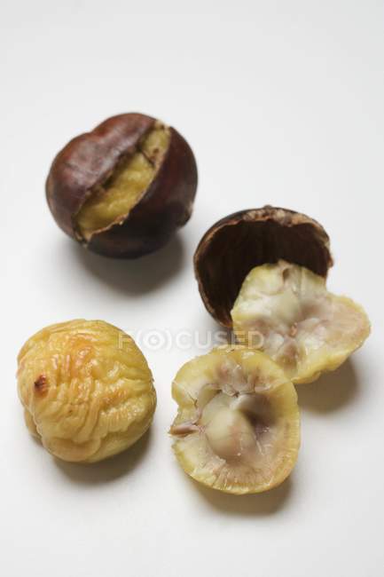 Chestnuts, roasted and peeled — Stock Photo