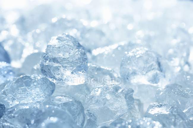 Cubitos de hielo congelados - foto de stock
