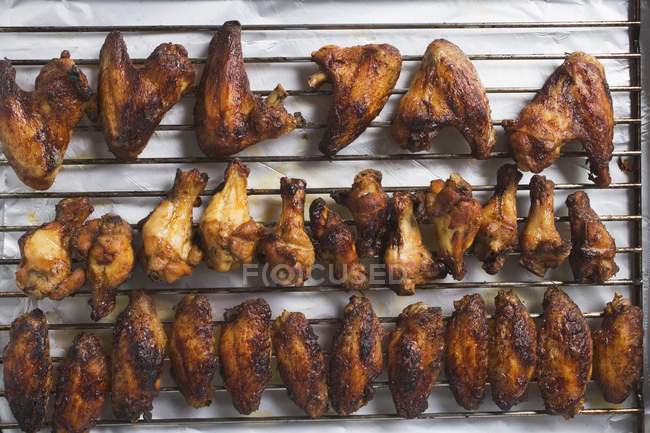 Morceaux de poulet grillés — Photo de stock