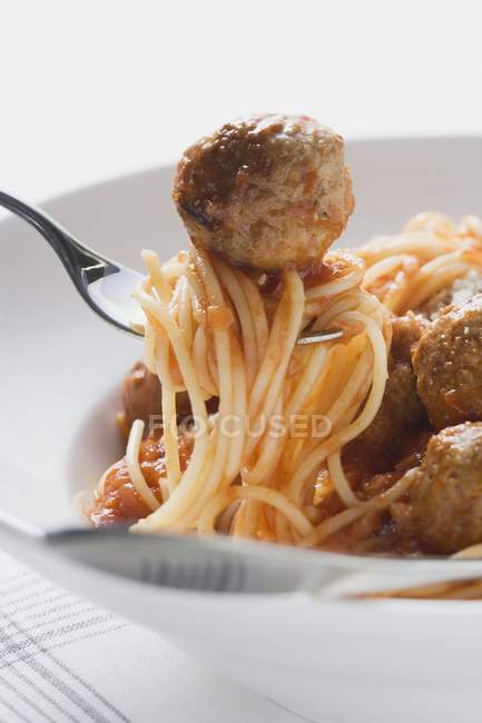 Massa de espaguete com almôndegas — Fotografia de Stock