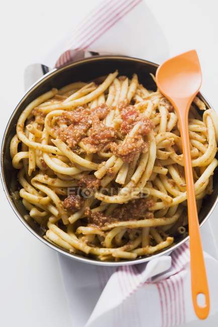 Fresh macaroni with mince sauce — Stock Photo
