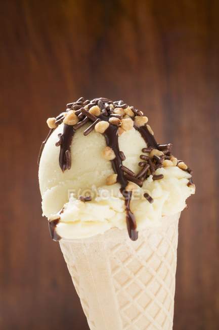 Ореховое мороженое — стоковое фото