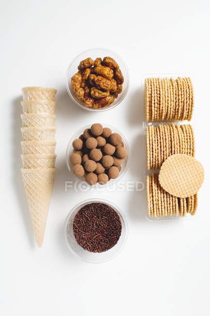 Wafers and ingredients for decorating — Stock Photo