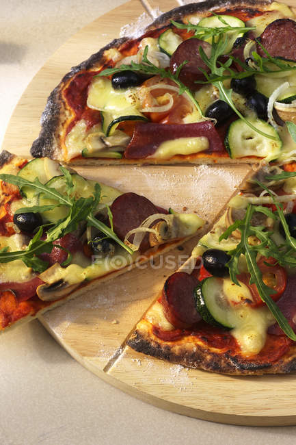 Salami and vegetable pizza — Stock Photo