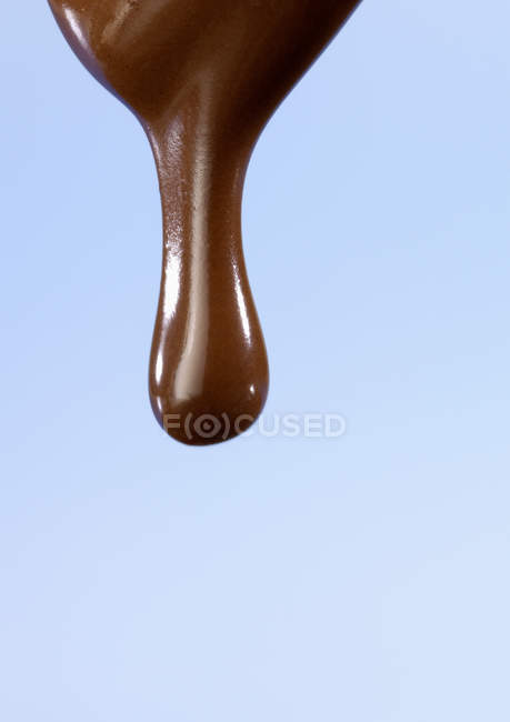 Geschmolzene Schokolade tropft — Stockfoto