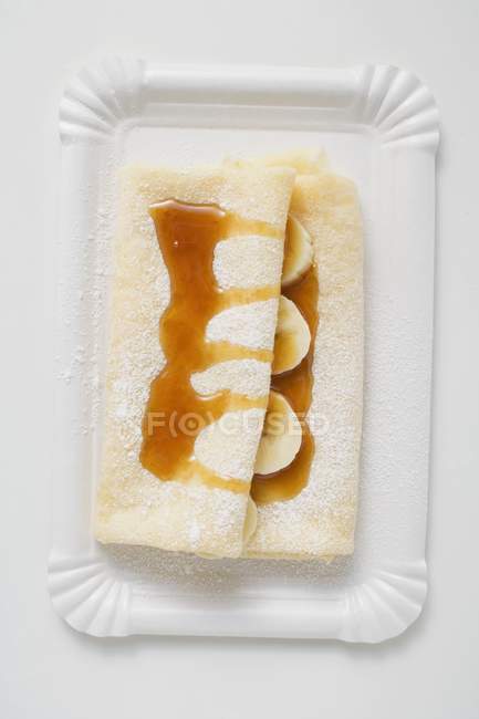 Crêpe mit Bananenscheiben — Stockfoto