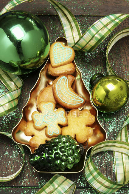 Decorated butter biscuits — Stock Photo