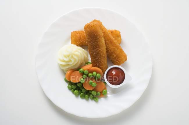 Dedos de peixe com purê de batata — Fotografia de Stock