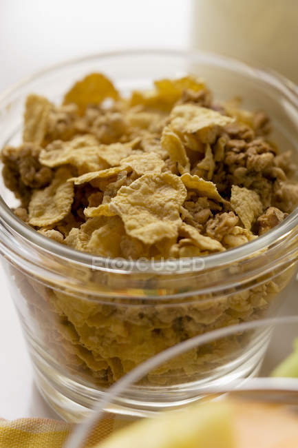 Copos de cereales mezclados - foto de stock