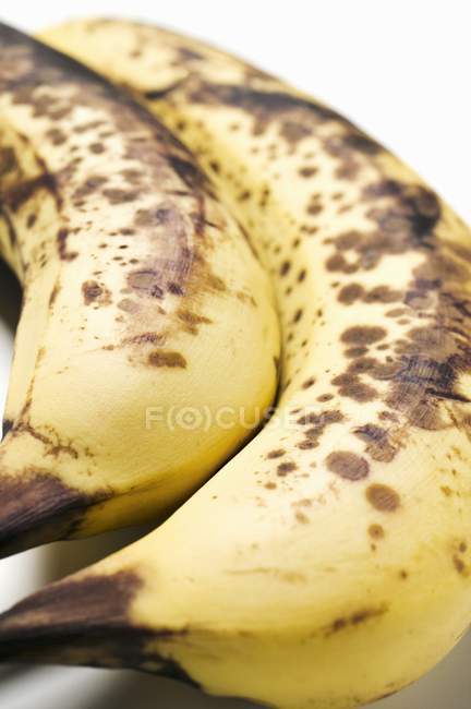Два спелых банана — стоковое фото