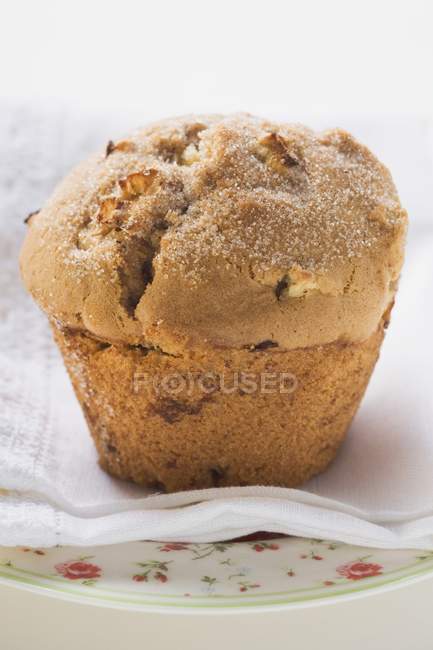 Muffin auf weißem Tuch — Stockfoto