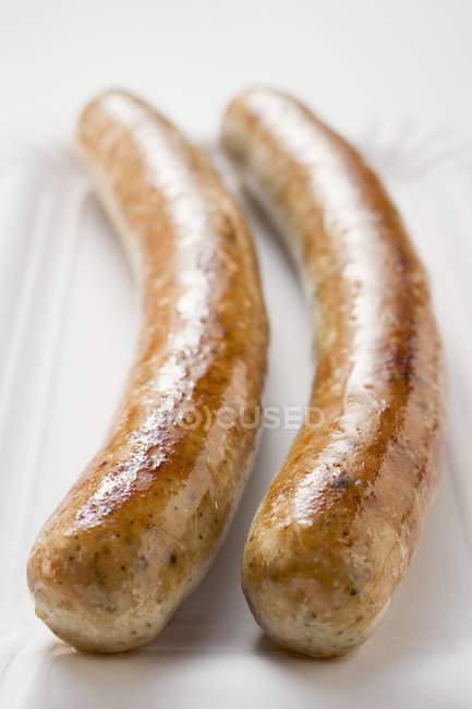 Ковбаси варені bratwursts — стокове фото
