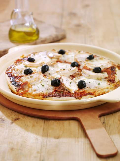 Pizza with mozzarella and olives — Stock Photo