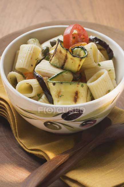 Pasta salad with grilled vegetables — Stock Photo