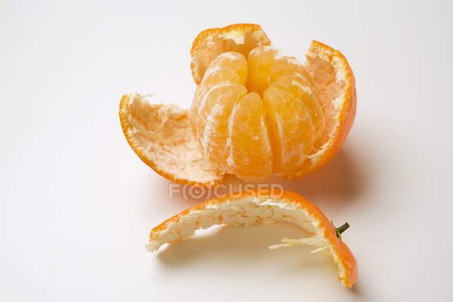 Частково очищені clementine — стокове фото