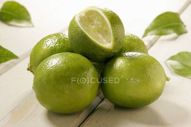Limes fraîches mûres — Photo de stock