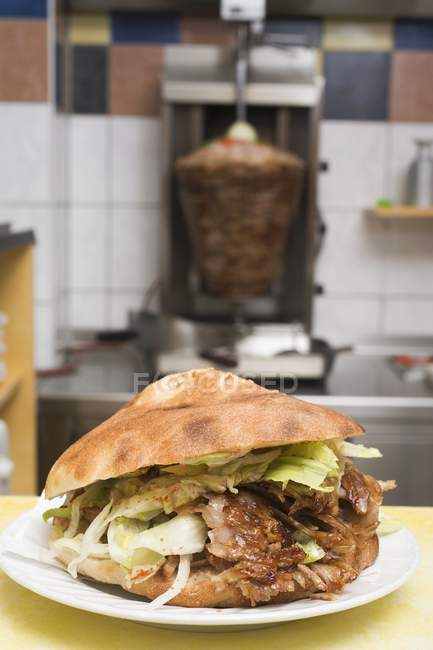 Kebab dner com carne — Fotografia de Stock