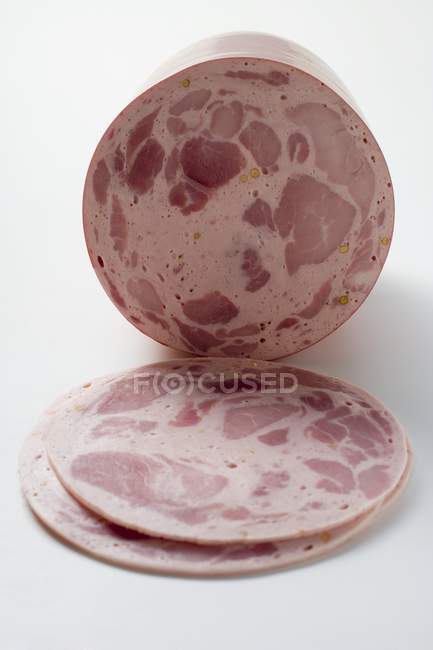 Salchicha de jamón Schinkenwurst - foto de stock