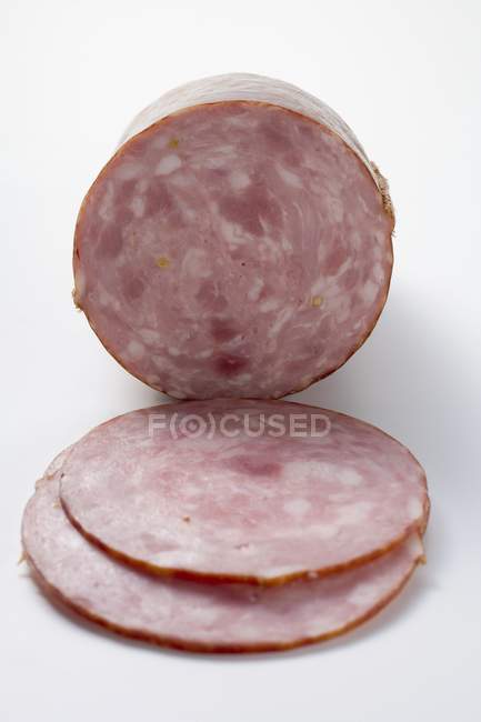 Salchicha de jamón Schinkenwurst - foto de stock