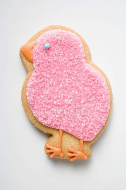 Печенье в форме розового цыпленка — стоковое фото
