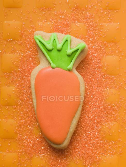 Пасхальное печенье в виде моркови — стоковое фото