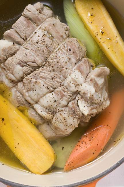 Boiled beef with soup vegetables — Stock Photo