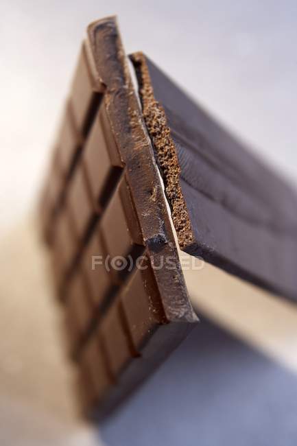 Barres de chocolat de qualité différente — Photo de stock