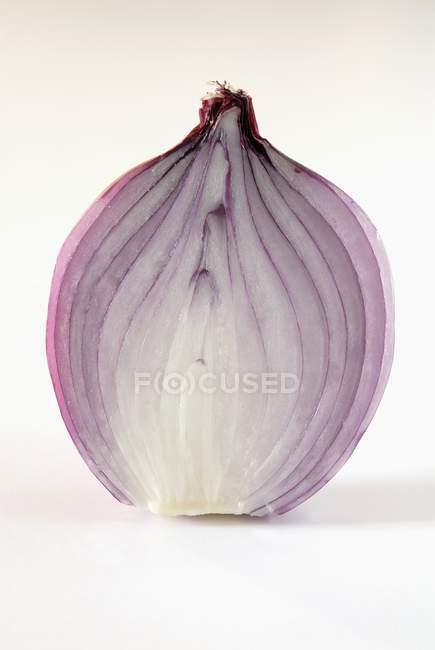 Half a red onion — Stock Photo