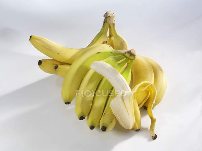 Cumulo di banane mature fresche — Foto stock