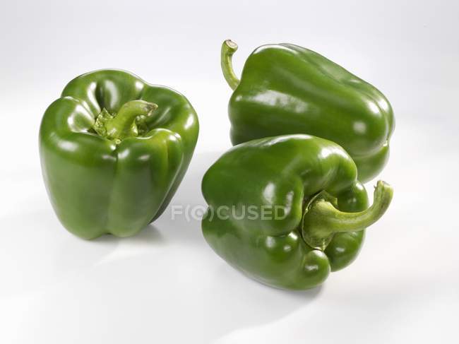 Три зелені перці. — стокове фото