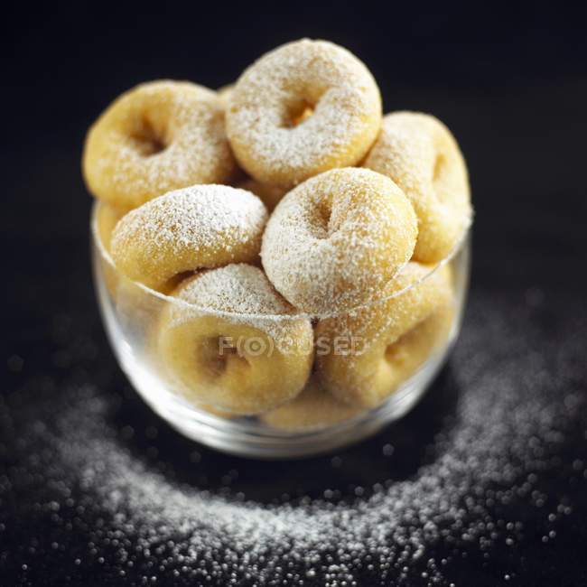 Мини-пончики с сахаром — стоковое фото